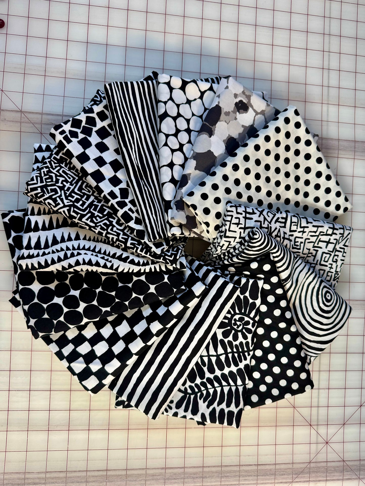 14pcs - Fat Quarter Pack - Black and White Bundle -  Kaffe Fassett Collective